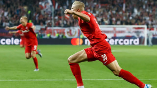 Манчестър Юнайтед е с една крачка пред конкурентите си в битката