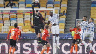 Челси и Арсенал проявяват интерес към вратаря на украинския Шахтьор