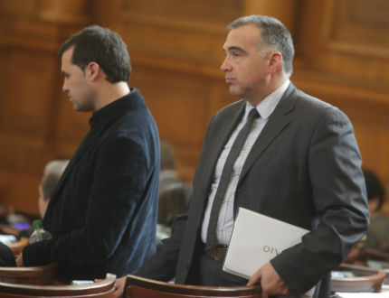 ДПС предложи Пеевски, си „призна” Кутев