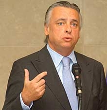 Хеликоптер с бивш албански вицепремиер изчезна над Адриатическо море