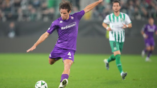 Футболистът на Фиорентина Едоардо Бове който колабира по време на шампионатния