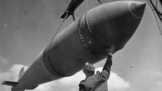 Петтона бомба Tallboy една от най големите бомби използвани от