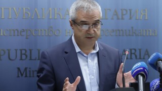 Енергийният министър се закани: Аварии не се отстраняват според "връзките на кмета"