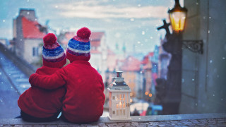 Може да е ноември но подготовката за коледните празници започна