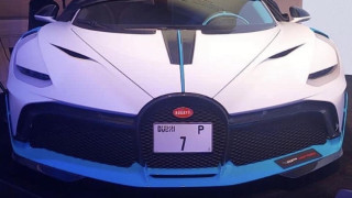 Автомобилилът който караме неимоверно издава доста за нас Ако някой