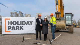 С официална церемония Видеолукс Холдинг собственик на веригите Технополис и