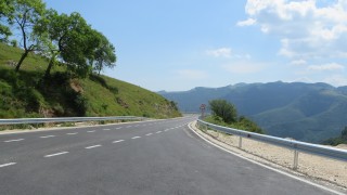 Велопоход затруднява трафика на пътя Горна Малина - Златица