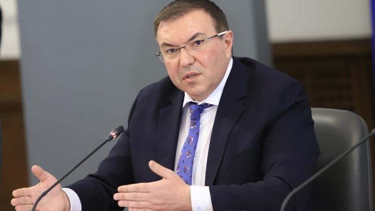 Настоящият управител на НЗОК - Станимир Михайлов лобира за частна