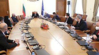 Министрите от кабинета пренасочиха 537 890 лева от държавния бюджет