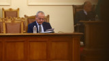  Гълъб Донев като длъжностен министър председател с вързани ръце за политики по приходите 