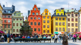 Централната банка на Швеция предупреди компаниите за недвижими имоти да намалят дълговете си