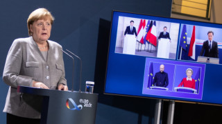 Германският канцлер Ангела Меркел заяви че е спешно необходимо Европа