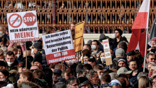 Във Виена се вдигна на протест срещу решението на австрийските
