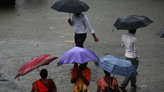 Най малко 22 души са загинали а около 30 са пострадали