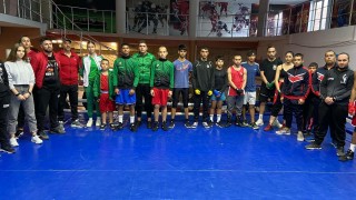 75 години организиран бокс в Сливен Паметното събитие бе отбелязано