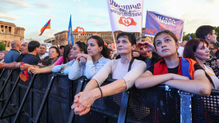В Армения ще се проведат редовни парламентарни избори В тях участват