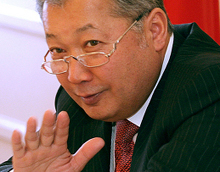 Президентът Бакиев напусна Киргизстан