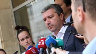 БСП искат оставката на Владислав Горанов
