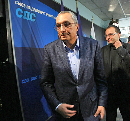 ДСБ поставена в патова ситуация за президентския вот