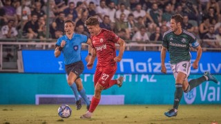 Българският десен халф бек Йоан Стоянов се разписа за Апоел Беер