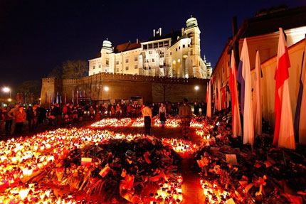 Полша плаче, но мисли за избори