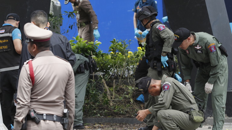 Най-малко 15 загинаха при стрелба в Южен Тайланд