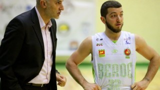 Деян Карамфилов ще играе в Берое през новия сезон Това