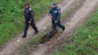 Граничарите да ползват оръжие само да се пазят, а не да убиват, призова вътрешният министър