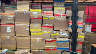 Митнически служители на ГКПП Кулата задържаха над 55 000 парфюма