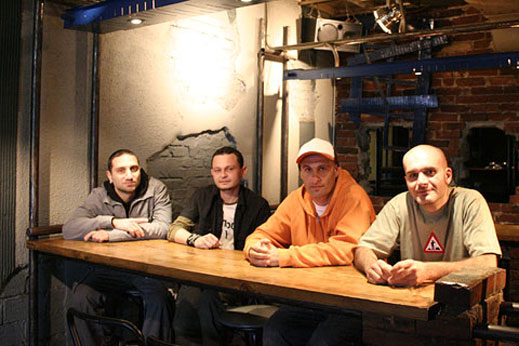 Уикеда тръгват на национално турне