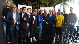 Председателят на Българския олимпийски комитет Стефка Костадинова награди медалистите от
