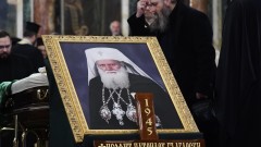 Пак посегнаха на гроба на патриарх Неофит