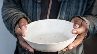 Около 735 милиона души по света бяха изправени пред хроничен