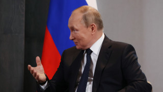 Путин призна независимостта на Херсонска и Запорожска области