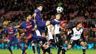 Изглежда Жерар Пике ще бъде на линия за двубоя за