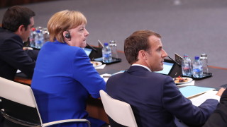 Президентът на Франция Еманюел Макрон вярва че отслабването на НАТО