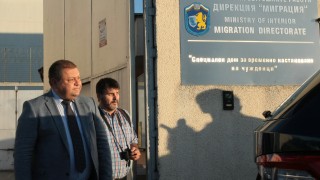 Джок Полфийман ще трябва да се подписва всяка седмица в