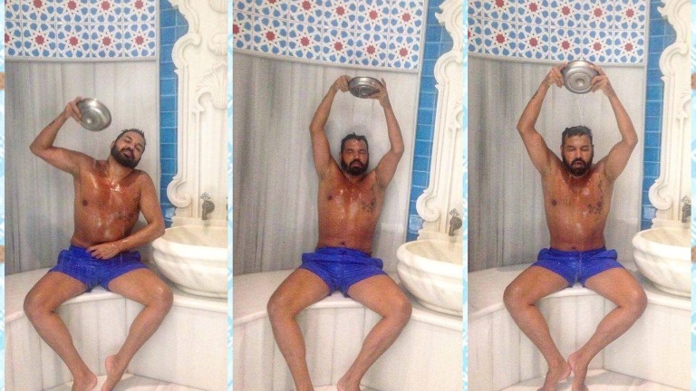 Азис влезе в турска баня (СНИМКИ)