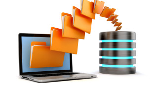 Над 80 от българите все още предпочитат контакт на гише