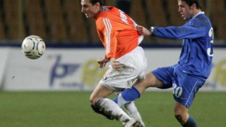 Неприятности за Любо Пенев - капитанът на Литекс се контузи