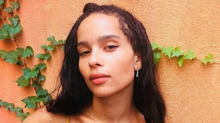 На всички ни е ясно че Зоуи Кравиц не е от