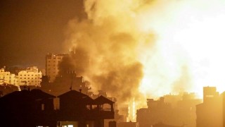 Повече от 50 жертви при израелски вечерен обстрел над Газа 
