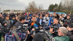 Бербатов: Призовах за мирен протест, не одобрявам ексцесиите пред сградата на БФС