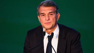 Ден след като стана ясно че президентът на Барселона Жоан