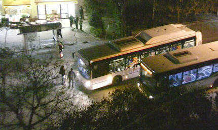 Изнервен шофьор на автобус нападна друг шофьор в Пловдив 