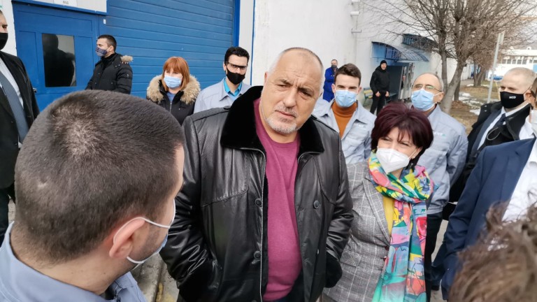 Премиерът Бойко Борисов посети завод за хидравлика в Кърджали. Той