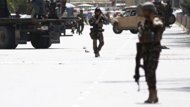 Експлозии и стрелба до афганистанското вътрешно министерство в Кабул