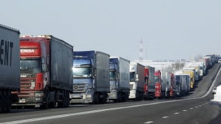 Киев забрани руски камиони да влизат в Украйна