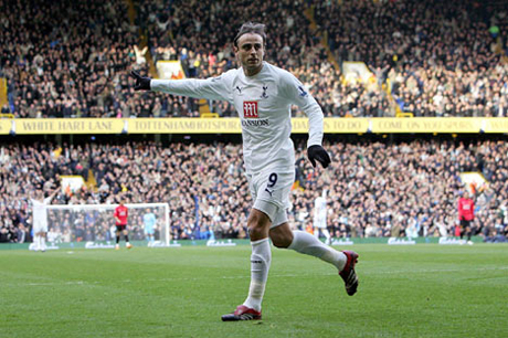 Бербатов свали Юнайтед от върха в Премиършип