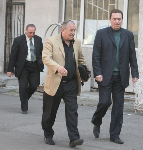 "Титан" привиква Пената